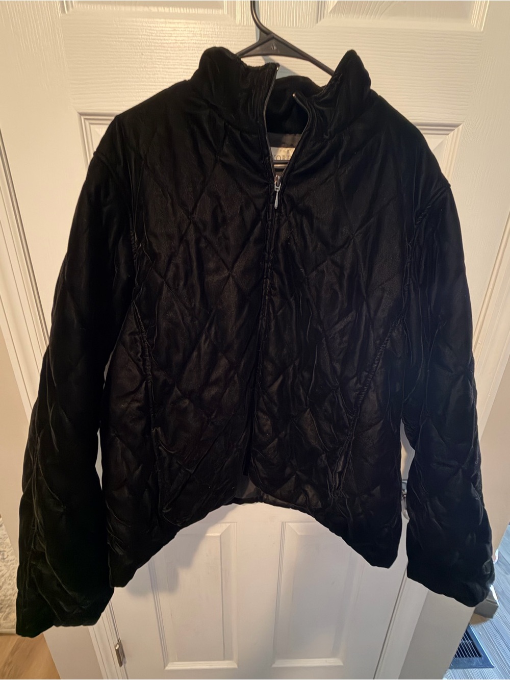 Koret Black Quilted Puffer Jacket - Women